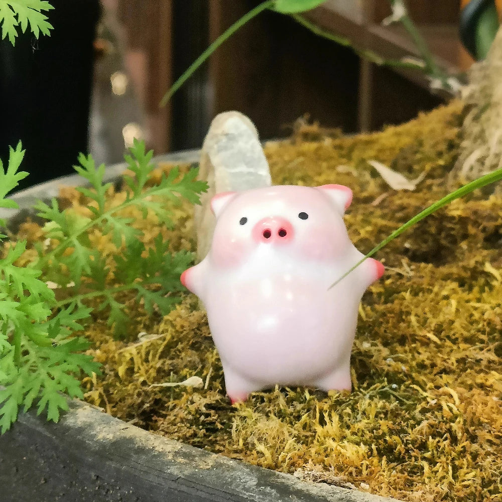 Cute Bubble-Spitting Pig Tea Pet - Ceramic Novelty Porcelain Incense Cup, Unique Tea Lover Gift