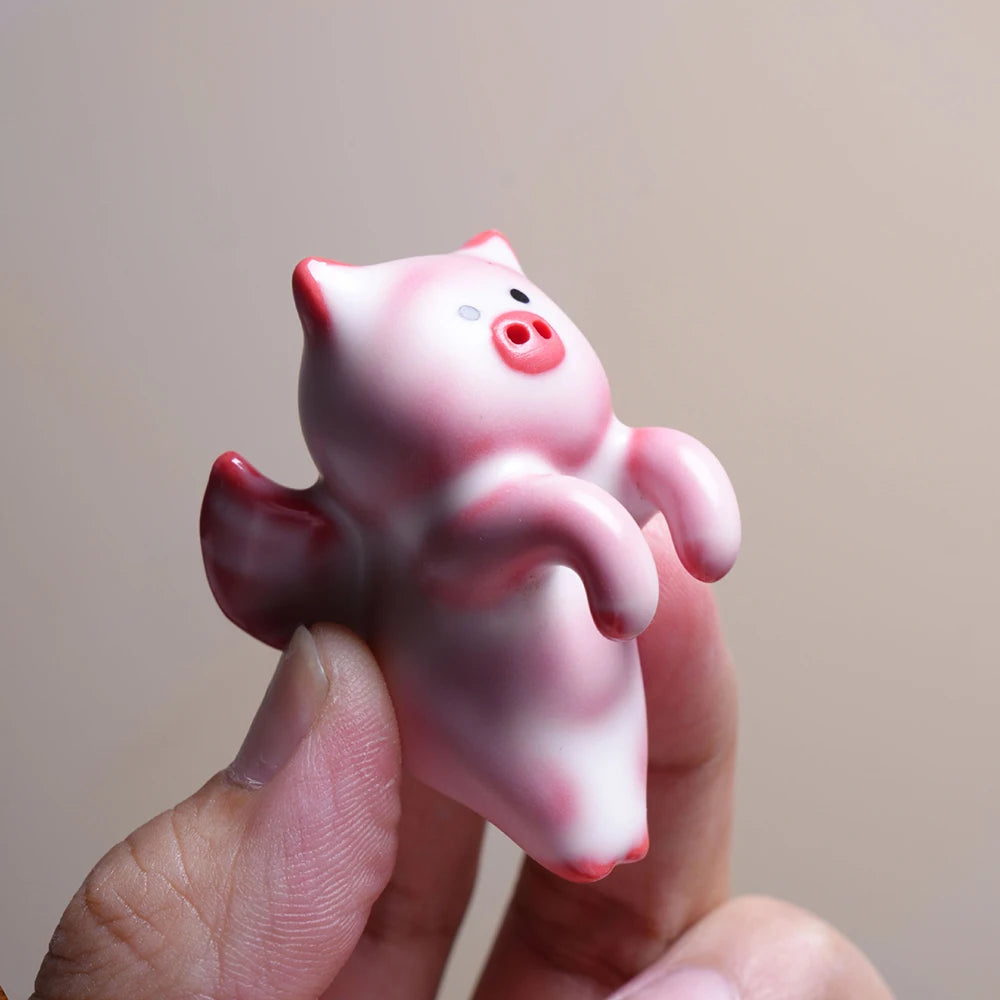 Cute Bubble-Spitting Pig Tea Pet - Ceramic Novelty Porcelain Incense Cup, Unique Tea Lover Gift